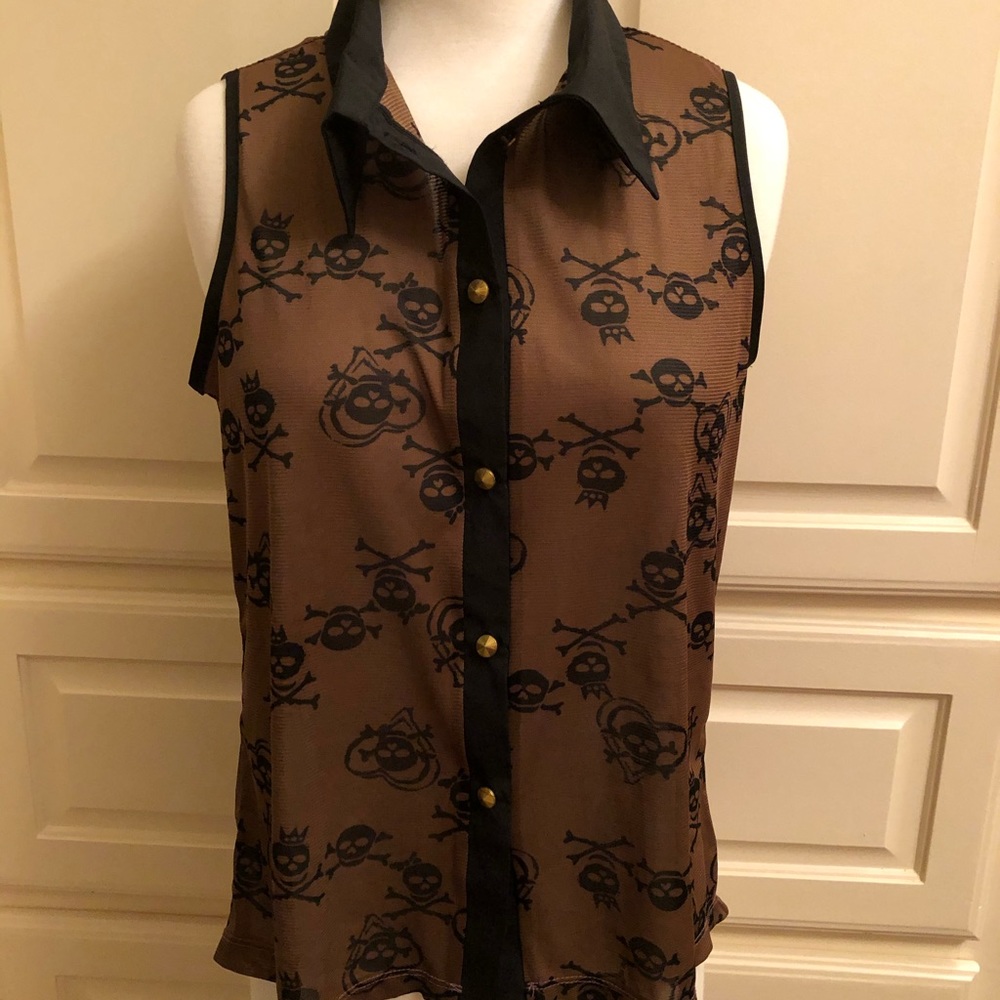 🐞JULIE’S CLOSET Sleeveless Blouse- Medium